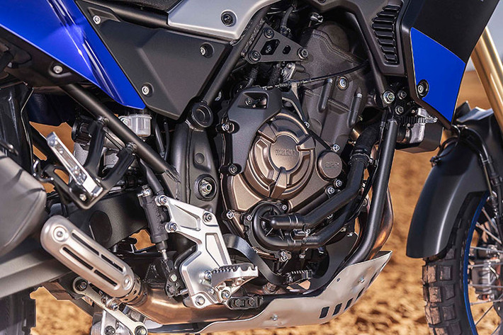 Chia sẻ chung động cơ với dòng naked-bike MT-07 hiện tại, Yamaha Tenere 700 mới cũng được trang bị động cơ 2 xi-lanh thẳng hàng DOHC CP2 làm mát bằng chất lỏng, phun nhiên liệu điện tử với dung tích 689cc, cho công suất 72 mã lực và mô-men xoắn 68Nm. Toàn bộ hệ thống phanh trước sau đều sử dụng heo Brembo.