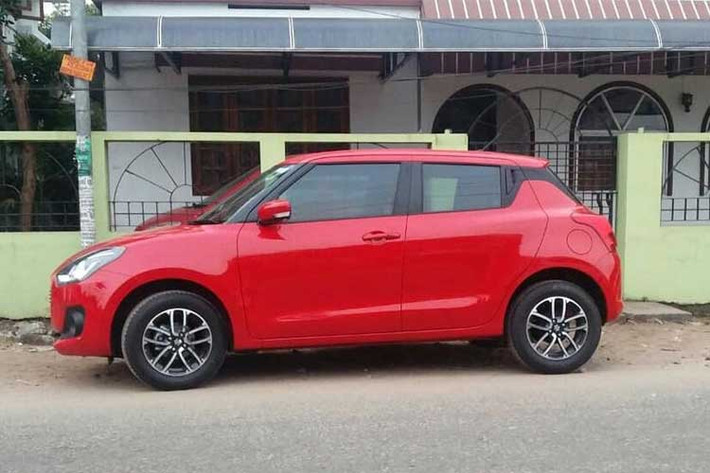 Theo đánh giá của thành viên này về chiếc Maruti Swift 2018 (xe giá rẻ Suzuki Swift) thiết kế của thế hệ mới của xe dựa trên nền tảng Heartect với chiều dài ngắn hơn, rộng hơn và thấp hơn mô hình tiền nhiệm.