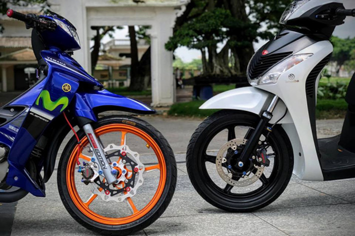 Tay thắng chủ xe sử dụng "đồ chơi" thương hiệu Brembo RCS, tuy nhiên anh đã tháo bỏ phần tay nguyên bản thay bằng thương hiệu CRG Carbon để tạo thành một cặp với tay côn mà chiếc xe cũng đang sở hữu.