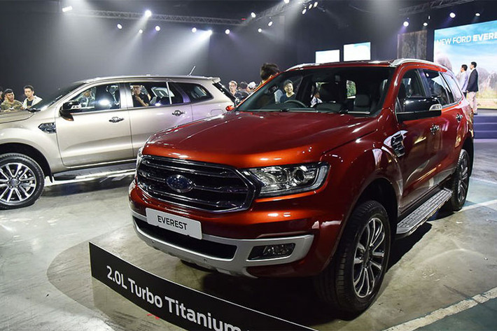 Theo lộ trình ra mắt thường thấy, sau khi ra mắt chính thức tại Thái Lan Ford Everest facelift sẽ sớm có mặt tại Việt Nam trong tương lai gần. Đây cũng là dòng xe được mong chờ ở nước ta khi nó sở hữu động cơ mạnh mẽ từ Ranger Rapto, hộp số 10 cấp và nhiều tính năng tiện ích đáng chú ý.