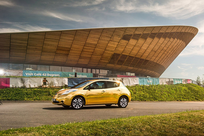 Quãng đường di chuyển của Nissan Leaf bị ảnh hưởng khá lớn bởi điều kiện khí hậu nơi xe vận hành, cách thức lái xe cũng như sử dụng điều hòa... Tuy nhiên Nissan khắc phục việc thất thoát năng lượng điện này nhờ hệ thống tái tạo năng lượng.