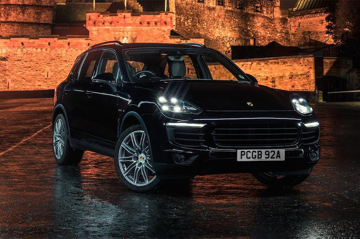 Động cơ dầu trên Porsche Cayenne vẫn được xem là một phiên bản động cơ quan trọng của hãng xe đình đám này tại thị trường quê nhà Đức và Châu Âu, nó bắt đầu được lắp trên chiếc Cayenne vào năm 2009 với động cơ V6 chia sẻ từ chiếc Volkswagen Touareg.