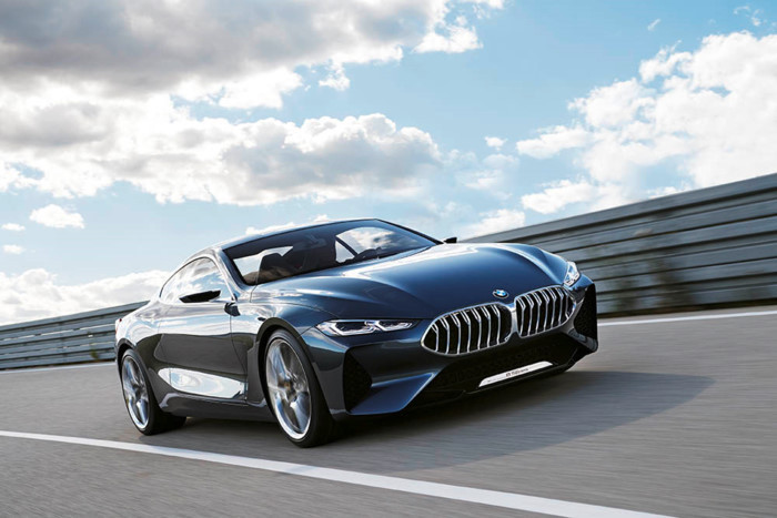 Hồi đầu năm, thông tin BMW đăng ký sở hữu các tên gọi 825, 830, 835, 850, 845, 860, M8 và M850 đã được xác nhận; do đó, phiên bản tính năng vận hành cao M8 có thể đã nằm trong kế hoạch. Sau khi ra mắt, xe có thể được bán vào năm sau với giá bán dự kiến hơn 150.000 Euro (168.510 USD) ở thị trường châu Âu.