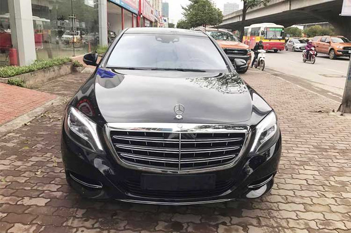 Ở thời điểm mới ra mắt, Mercedes Maybach S600 là mẫu xe siêu sang hot nhất và bán khá chạy tại Việt Nam, được khá nhiều doanh nhân sử dụng. Chỉ trong năm 2015, 50 chiếc đã được bán trên cả nước. Tuy nhiên phổ biến nhất vẫn là màu đen, ít người chọn màu trắng.