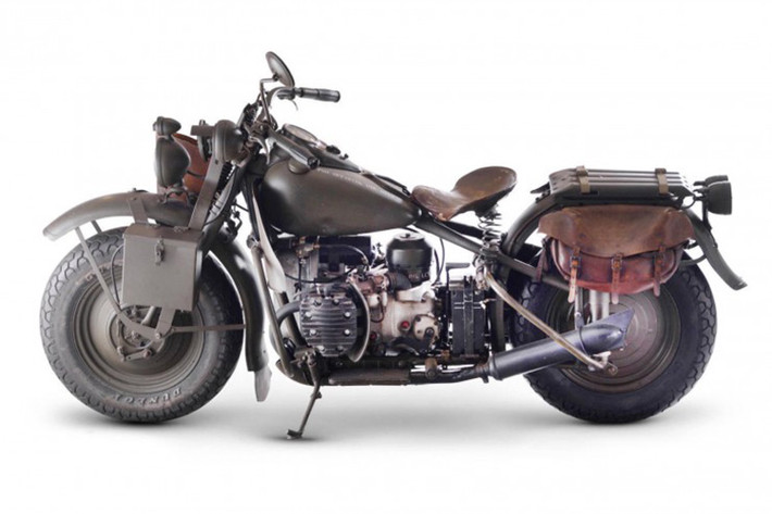 Harley chọn BMW R71 bởi một vài lí do - quân đội đặc biệt yêu cầu một xe gắn máy ổ trục có độ tin cậy cao và ít phải bảo dưỡng.