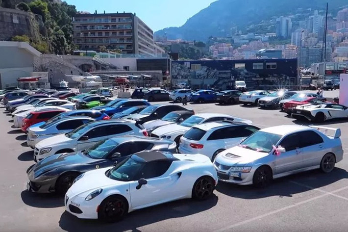 Trong chuyến ghé thăm Monaco, YouTuber nổi tiếng Shmee150 đã có cơ hội đến bãi tập kết siêu xe bị cảnh sát tịch thu. Trong đoạn video do Shmee150 mới đăng lên mạng, có thể thấy khoảng 70 chiếc siêu xe thể thao và ôtô hạng sang đủ loại trị giá cả triệu đô nằm trong bãi chứa.