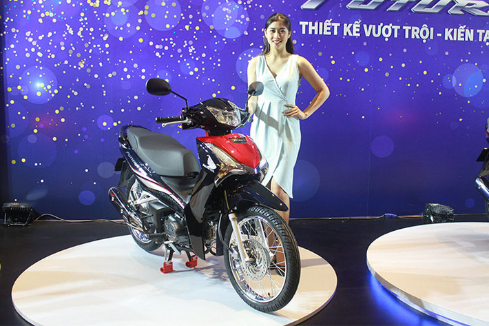 Future Fi được nhà phân phối và lắp ráp Honda Việt Nam (HVN) chính thức giới thiệu lần đầu tiên vào năm 1999, là mẫu xe số đắt nhất của liên doanh Nhật Bản. Sản phẩm này được nâng cấp vào giữa năm 2014. Đến cuối năm 2016, Honda Future tiếp tục cải tiến cho ra phiên bản 2017 và loại bỏ hẳn phiên bản sử dụng chế hòa khí.