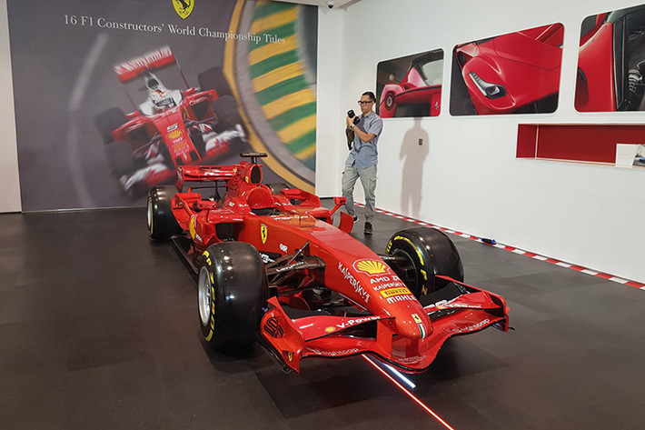Hiện vẫn chưa rõ giá bán của xe Ferrari chính hãng liệu có hấp dẫn bằng xe nhập tư nhân hay không, thế nhưng việc có xưởng dịch vụ chính hãng tại Việt Nam cũng sẽ giúp các đại gia đang sở hữu các mẫu xe của Ferrari có nơi để tìm đến sửa chữa, thay thế phụ tùng đảm bảo chất lượng.