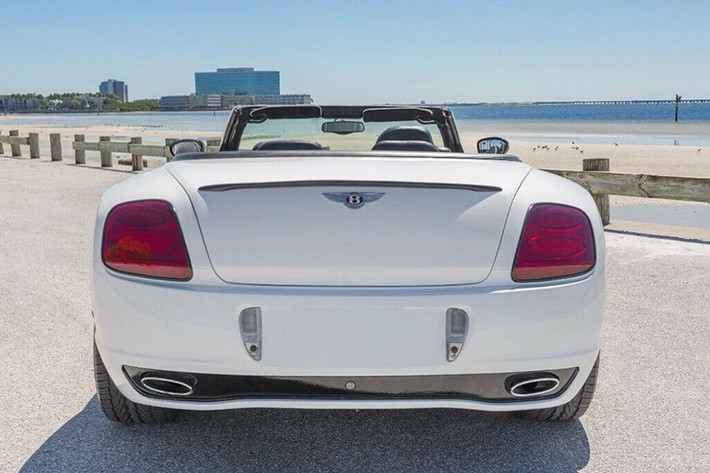 Lý lẽ mà người bán đưa ra ở một chiếc Continental GTC 2015 mới sẽ có giá khoảng gấp đôi con số trên. Tuy nhiên trên thực tế, người ta hoàn toàn có thể mua một chiếc Continental GTC cũ đời 2007-2008 với cái giá chỉ khoảng 50.000-60.000 USD ở Mỹ, với con số km tương đối thấp trên đồng hồ. Đó là chưa kể nó sẽ có trang bị một động cơ V12 thực thụ thay vì máy móc nguyên gốc của một chiếc Chrysler Sebring.