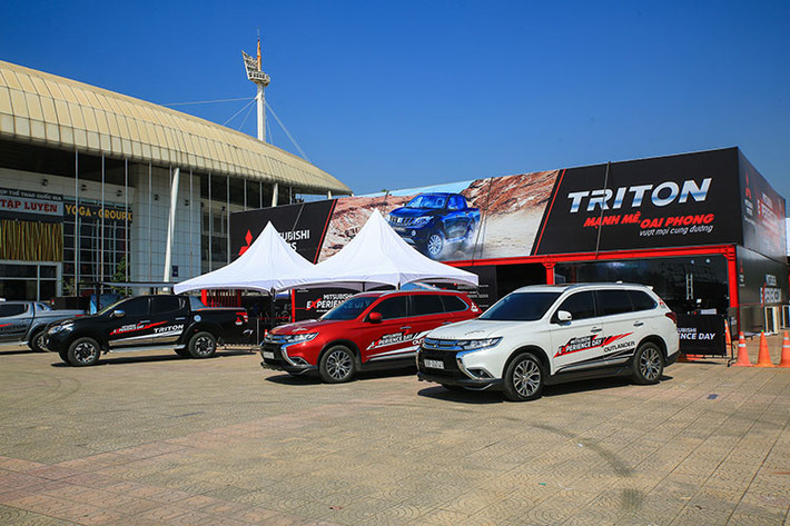 Với thiết kế hiện đại, năng động, đậm chất thể thao, “chất Mitsubishi” được thể hiện rõ thông qua những những mẫu xe mạnh mẽ, bền bỉ, an toàn và không ngừng cải tiến về công nghệ. “DYNAMIC SHIELD” – ngôn ngữ thiết kế mới mang tính đột phá đã được Mitsubishi giới thiệu ở Việt Nam qua 3 mẫu xe: XPANDER, Outlander và Triton.
