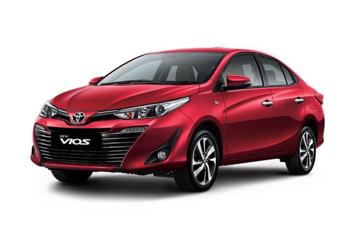 Sản phẩm cuối cùng và cũng là xe lắp ráp duy nhất được nâng cấp lần này là Vios. Mẫu xe "quốc dân" bán chạy nhất phân khúc sẽ có rất nhiều thay đổi, từ thiết kế tới công nghệ, để khẳng định vị thế trước những đối thủ. về thiết kế, so với phiên bản tiền nhiệm thì Toyota Vios mới có thiết kế lại trau chuốt hơn, đường nét hơn và đặc biệt là cá tính hơn, trẻ trung hơn.