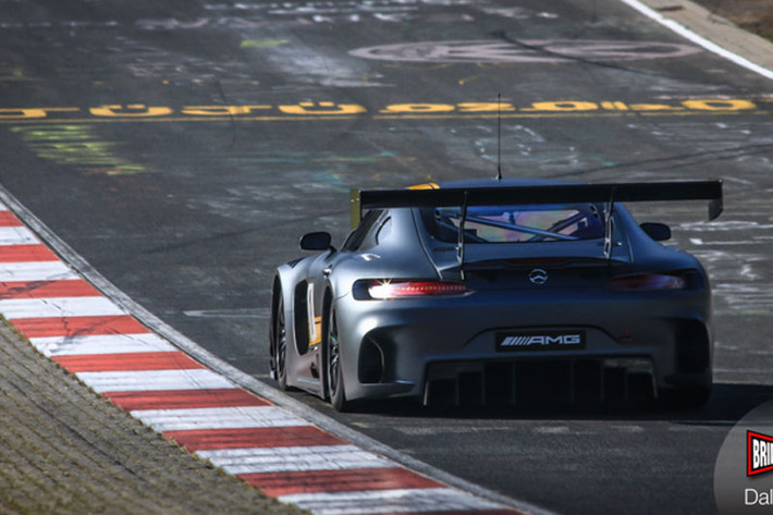 Mercedes - AMG GT3 mới sẽ ra mắt vào cuối năm 2015 để bắt đầu tranh tài trên các giải đấu hạng GT3 quy chuẩn mới có hiệu lực từ 2016 trên phạm vi toàn cầu.