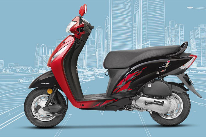 Honda Activa-i 2018 được trang bị động cơ xylanh đơn, dung tích 109cc, 2 van, làm mát bằng gió, sản sinh công suất 8 mã lực tại tua máy 7.000 vòng/phút và mômen xoắn cực đại 9 Nm tại tua máy 5.500 vòng/phút.