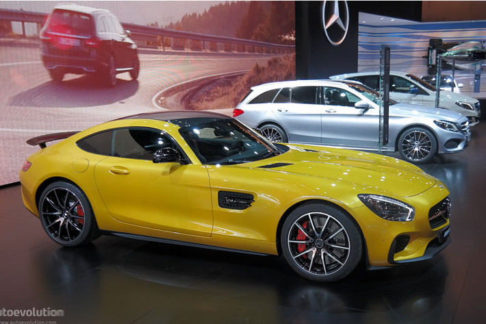 Mercedes-AMG GT là mẫu xe thứ hai được hoàn thiện bởi nhóm phát triển hiệu suất cao Mercedes-Benz AMG Performance Division.