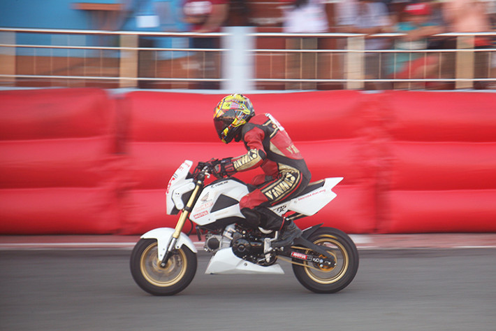 Ở phân khúc đua xe Honda MSX125, các mẫu xe minibike côn tay này đều được tháo bỏ một số vỏ nhựa và dàn đèn - thay vào bằng các vỏ được chế (để giảm các mảnh vỡ nếu xe bị đổ ngã) cung cấp bởi endurance. Ngoài ra nó còn được thay thế ống xả thông thường bằng ống xả đua.