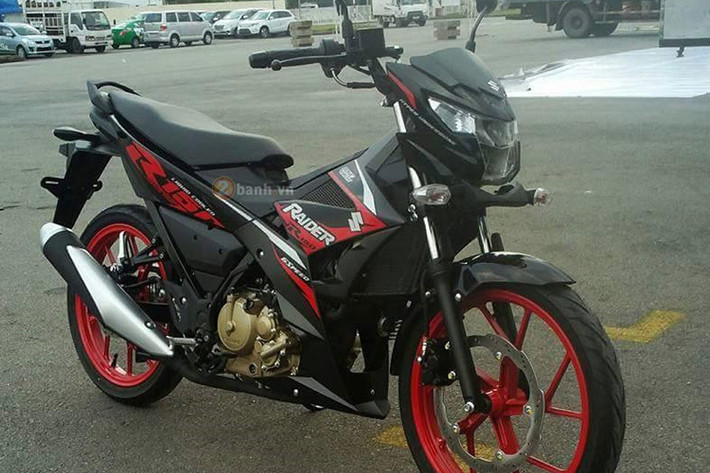 Được biết, mẫu xe Suzuki Raider 150 FI phiên bản mới này sẽ được Việt Nam Suzuki chính thức giới thiệu vào cuối tháng 10/2016. Hiện các thống số kỹ thuật và giá bán chính thức vẫn chưa được tiết lộ cụ thể.