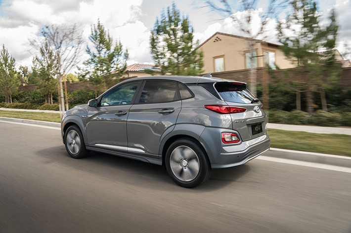 Các phiên bản Limited và Ultimate của Hyundai Kona 2019 mới sẽ sử dụng động cơ tăng áp 1,6 lít, sản sinh công suất 175 mã lực và mô-men xoắn 264 Nm, kết hợp với hộp số tự động ly hợp kép 7 cấp EcoShift.
