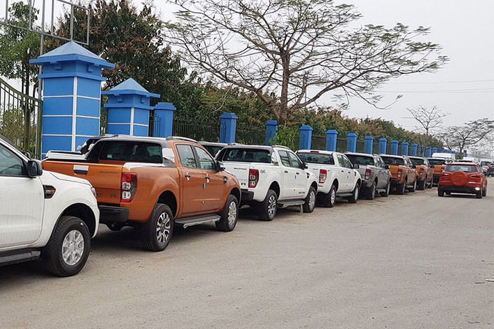 Đây cũng là những chiếc Ranger cuối cùng sử dụng động cơ 3,2 lít tại Việt Nam. Vào khoảng tháng 9 tới, động cơ này sẽ bị loại bỏ và thay bằng 2 loại máy mới với dung tích 2 lít. Trong đó, loại cao cấp nhất có công suất 213 mã lực và mô-men xoắn 500 Nm, kết hợp hộp số tự động 10 cấp tương tự như mẫu bán tải Ford Ranger Raptor đời mới.