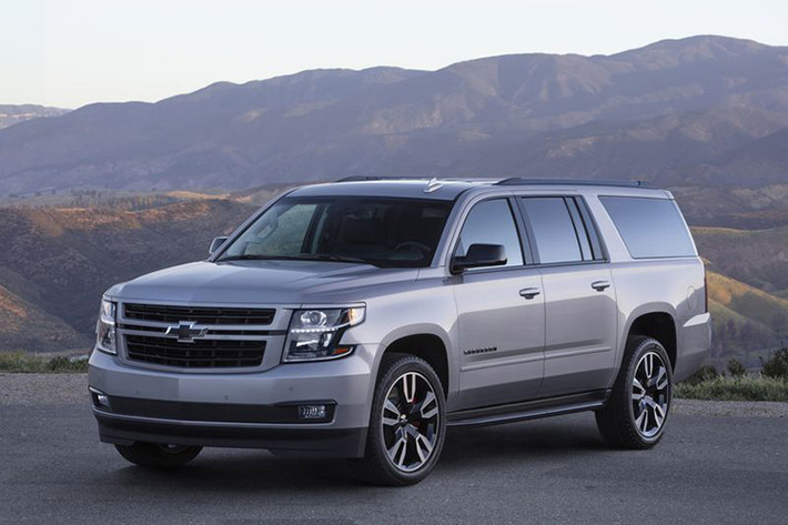 Chiếc xe SUV Chevrolet Tahoe cỡ lớn của tập đoàn General Motors (GM) được giới thiệu lần đầu vào năm 1995 để thay thế cho mẫu K5 Blazer. Kể từ khi được ra mắt, Chevrolet Tahoe luôn là một trong những mẫu xe bán chạy nhất của thương hiệu xe Mỹ.