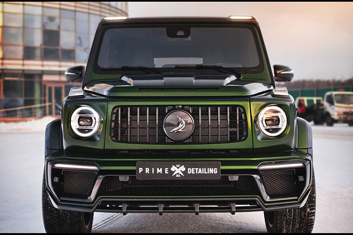 Cao cấp nhất là các chi tiết của xe được làm bằng vật liệu carbon trong, với trọn bộ 22 chi tiết có giá lên tới 39.650 euro (khoảng 1 tỷ đồng).