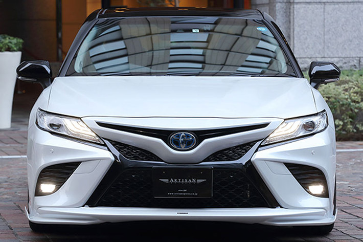 Công ty độ xe Nhật Bản có bán riêng lẻ tất cả các phụ tùng độ dành cho Toyota Camry thế hệ mới, nhưng nếu khách hàng muốn mua trọn gói, các phụ tùng có thể được gộp chung và mua cùng nhau.