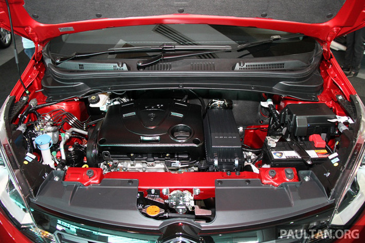Proton Iriz được cho là đã được thử nghiệm trong những điều kiện cực kỳ khắc nghiệt như thời tiết có tuyết rơi và thời tiết nóng như sa mạc. Iriz được coi là chiếc xe tốt nhất do Proton từng sản xuất. Trên phiên bản mới này, xe có thêm 2 màu sơn ngoại thất mới, bao gồm đỏ Ruby Red và nâu Carnelian Brown.