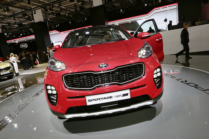 Chiếc Sportage thế hệ thứ tư này sở hữu những thiết kế táo bạo và cao cấp hơn so với những phiên bản trước.