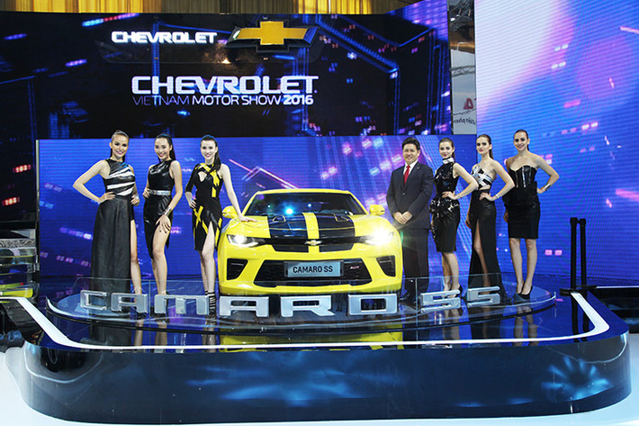 Các sản phẩm Chevrolet được trưng bày và giới thiệu tại Triển lãm Ôtô Việt Nam 2016 đều được thiết kế phù hợp với phong cách sống của nhóm khách hàng mục tiêu, tập trung vào các công nghệ và khả năng kết nối dẫn đầu phân khúc, giúp khách hàng có thể kết nối mọi nơi, mọi lúc.