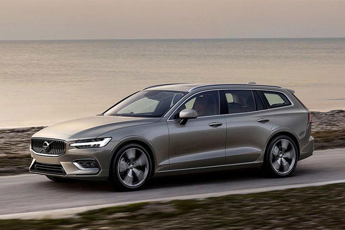 Được xem là một biến thể của dòng S60, mẫu xe wagon Volvo V60 sở hữu các trang bị an toàn như hệ thống phanh tự động ở tốc độ thấp và các hệ thống như cảnh báo va chạm, cảnh báo lệch làn và giữ làn đường, cảnh báo điểm mù…
