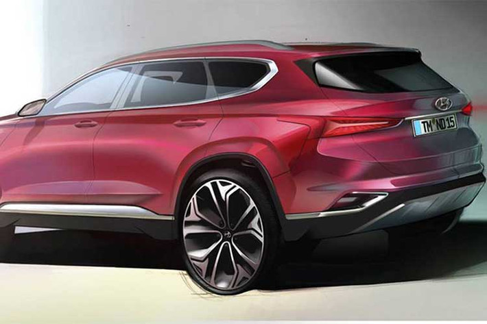 Thân xe gồm nhiều đường vuốt thẳng với điểm nhấn là bộ vành lớn hình cánh hoa. Ở phía sau, đuôi xe có vẻ đã đứng hơn so với phiên bản tiền nhiệm. Nhờ thiết kế này mà thể tích chưa đồ phía sau có thể sẽ tăng lên. Ngoài ra, sự khác biệt còn đến từ cụm đèn hậu mảnh với dải đèn LED định vị tạo hình chữ Y.
