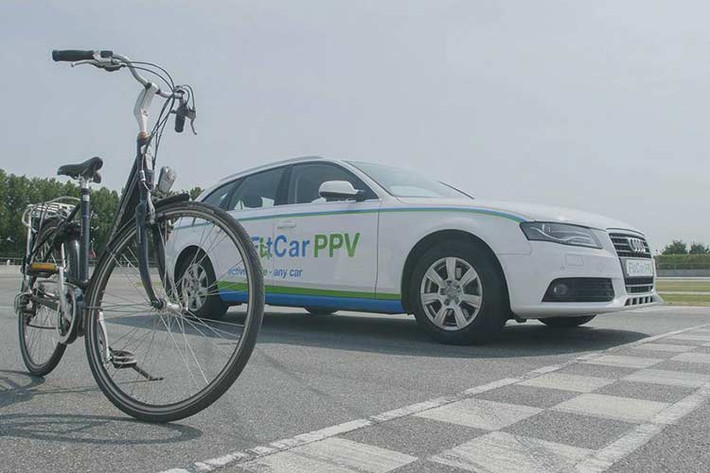 Đại diện nhà sản xuất này cũng tự tin cho biết mẫu thử nghiệm số 2 là một chiếc Audi A4 đã hoàn thiện hơn về thiết kế buồng lái, cho phép vị trí đi xe đạp thoải mái. Tham vọng của công ty là công nghệ sẽ được một nhà sản xuất ô tô chấp nhận để sản xuất đưa ra thị trường hoặc phương án khác là BPO sẽ cung cấp bộ công cụ chuyển đổi cho khách hàng.