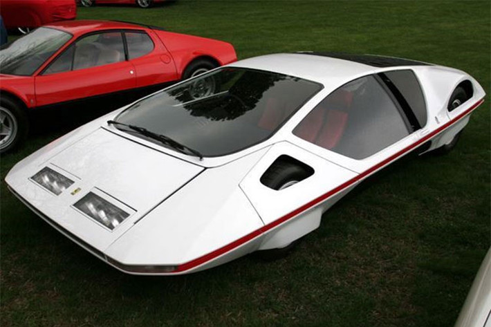 Theo trang chuyên ngành Autoweek cho biết, chiếc siêu xe Ferrari 512S Modulo hàng độc này đang trên đường đến lễ hội siêu xe Pebble Beach Concours d'Elegance diễn ra từ ngày 26/8 sắp tới.