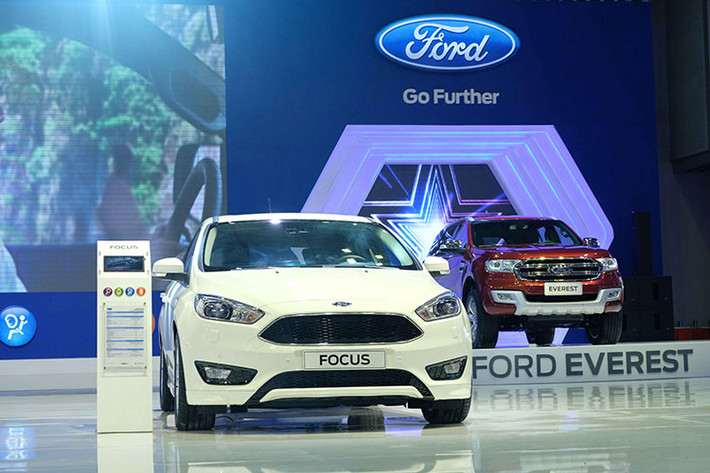 Ford Focus – xe du lịch hạng trung được trang bị những công nghệ chỉ có ở phân khúc cao hơn như Hỗ trợ đỗ xe tự động dọc và ngang, Hỗ trợ phanh chủ động trong thành phố… giúp cho việc vận hành Focus ngày càng thuận tiện và thông minh. Tất cả các phiên bản cao cấp của các dòng xe nhỏ của Ford đều có đến 7 túi khí bảo vệ an toàn.