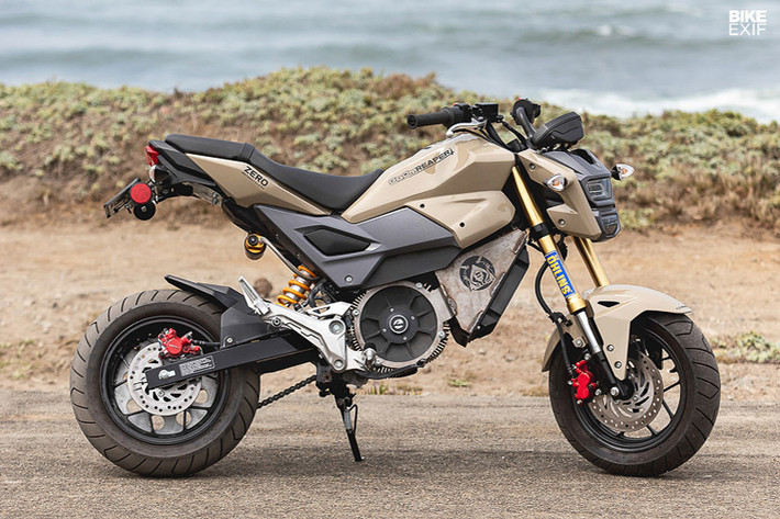 Honda MSX125 độ động cơ điện cho sức mạnh động cơ tăng lên 800%, ngang ngữa với mẫu xe Z900 của Kawasaki. Khối động cơ điện được chế tạo bởi Zero Motorcycles, một xưởng độ chuyên về dòng xe điện của Mỹ. Khối động cơ điện hoàn toàn mới trên bản độ Honda MSX125 cho công suất cực đại 27 mã lực và đặc biệt mô-men xoắn cực đại của bản độ tăng từ 10.6 Nm lên đến 90 Nm.