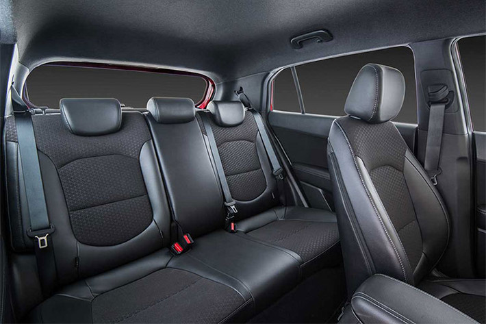 Creta Sport phiên bản 2019 sẽ sử dụng khối động cơ xăng 2.0-litre DVVT 16V, sản sinh ra công suất 156 mã lực và mô-men xoắn cực đại 187,31 Nm. Kết hợp với động cơ trên là hộp số tự động 6 cấp tiêu chuẩn. Trang bị hệ thống an toàn gồm túi khí an toàn phía trước, kiểm soát ổn định điện tử, kiểm soát lực kéo và kiểm soát hỗ trợ Hill-Start,…