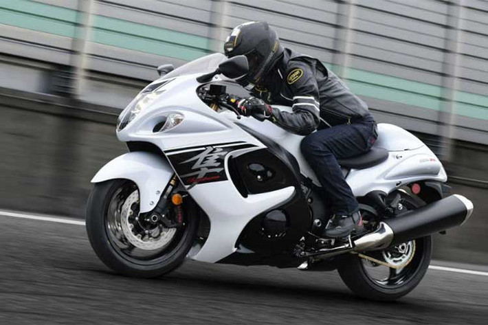 Trang Autoby.jp đã đưa tin về mẫu xe này, khi được ra mắt, Hayabusa mới sẽ có thiết kế ấn tượng hơn nhờ vào diện mạo mới theo phong cách ''chim ưng'', xe còn có độ kiểm soát tốt hơn so với những thế hệ trước.