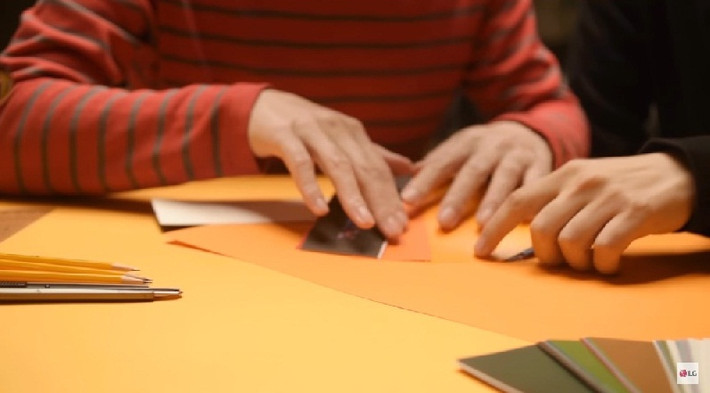 ...bố trí hình khối. Ảnh: Phone Arena.