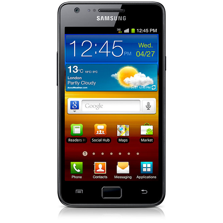 Sau thành công của Galaxy S, Samsung tiếp tục trình làng Galaxy S2 vào năm 2011. Máy mỏng 8,49 mm và màn hình super AMOLED Plus. Ảnh: Samsung.