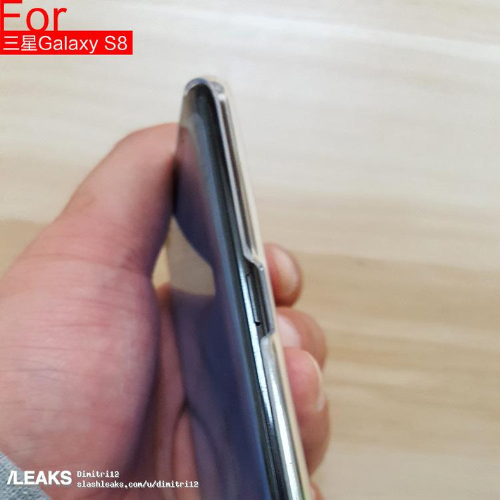 Theo Slash Leaks, những bức ảnh này được cung cấp bởi một hãng sản xuất phụ kiện từ bên thứ ba.