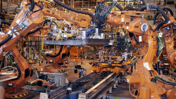 Robot thông minh lắp ráp cả chi tiết khó nhất. Ảnh: Bill Pugliano/Getty Images.