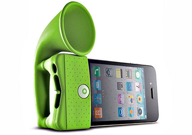 iPhone Horn Stand Speaker ghi điểm nhờ thiết kế độc đáo. Ảnh: Cnet.