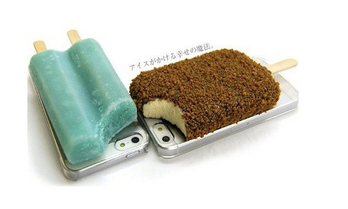 Ốp lưng tựa que kem cắn dở cho cô nàng tinh nghịch. Ảnh: Hongkiat.