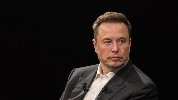 Ngày 8/11/2024, sau khi ông Donald Trump tái đắc cử tổng thống Mỹ, vốn hóa Tesla một lần nữa vượt mốc 1.000 tỷ USD, giúp tài sản của Elon Musk tăng trở lại trên 300 tỷ USD. Ảnh: Business Standard