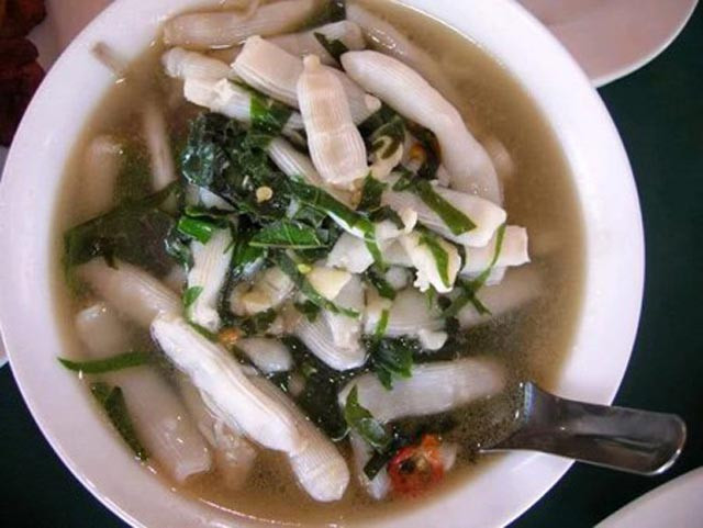 Những người có thu nhập khá giả thường dùng sá sùng làm gia vị nấu canh để tăng vị ngọt thơm. Ảnh: Dân Việt