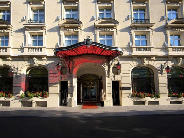 Khách sạn Royal Monceau nằm trên đại lộ Hoche danh tiếng, được xem như là công trình biểu tượng đặc trưng cho lối sống của người Paris. Ảnh: Conde Nast Traveler