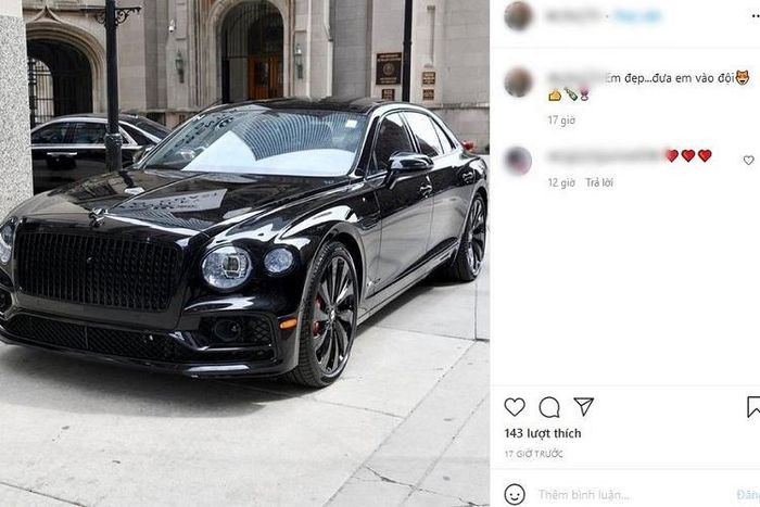 Bên cạnh đó, đại gia Đức Huy từng chia sẻ hình ảnh về một chiếc xe siêu sang Bentley Flying Spur thế hệ thứ 3 trên trang cá nhân. Dù không nói rõ giá trị nhưng giá xe Bentley mới nhất tại Việt Nam dành cho phiên bản Flying Spur First Edition 2021 vào khoảng 30 tỷ đồng. Ảnh: Dân Việt