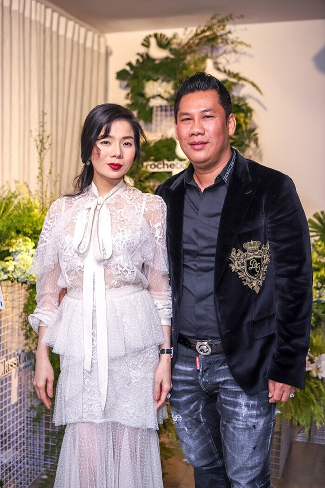 Ngoài ra, doanh nhân Đức Huy còn nắm phần lớn cổ phần tại một công ty giải trí. Khi còn mặn nồng, Lệ Quyên từng tiết lộ Đức Huy mở rộng hoạt động trong lĩnh vực bất động sản. Ảnh: Doanh nghiệp & Tiếp thị