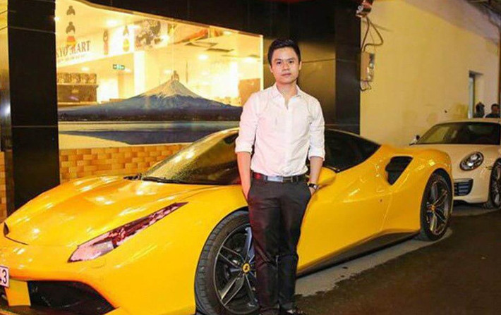 Thiếu gia Phan Thành được biết đến là người thừa kế của đại gia Phan Quang Chất - ông chủ của trung tâm thương mại lớn tại TP.HCM là Saigon Square, đồng sở hữu các doanh nghiệp khủng như Saigon Ford, công ty CP Vật tư Bến Thành....Ảnh: Tapchisieuxe