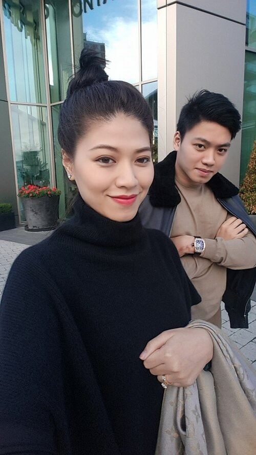 Bảo Hưng được biết đến là em trai BTV nổi tiếng Dương Ngọc Trinh. Bảo Hưng từng là du học sinh tại Anh và sinh trưởng trong gia đình giàu có bậc nhất Hà Thành. Ảnh: Saostar.