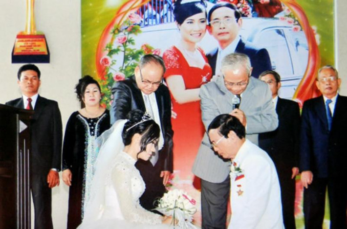 Ngoài ra, ông còn tặng ô tô và xây vường cây căn quả nhiều tỷ đồng tặng vợ. Nguồn ảnh: Internet.